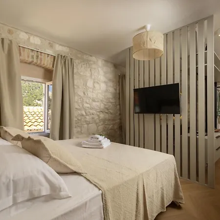 Apartment Mayiva Royal Hvar - Exclusive Old Town With Grand Terraces