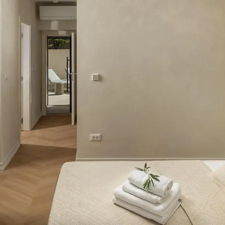 Apartment Mayiva Royal Hvar - Exclusive Old Town With Grand Terraces *
