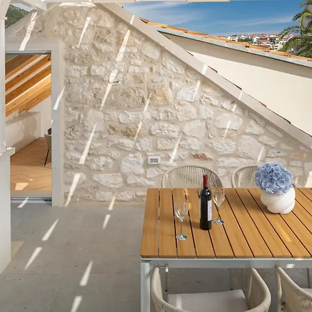 Apartment Mayiva Royal Hvar - Exclusive Old Town With Grand Terraces